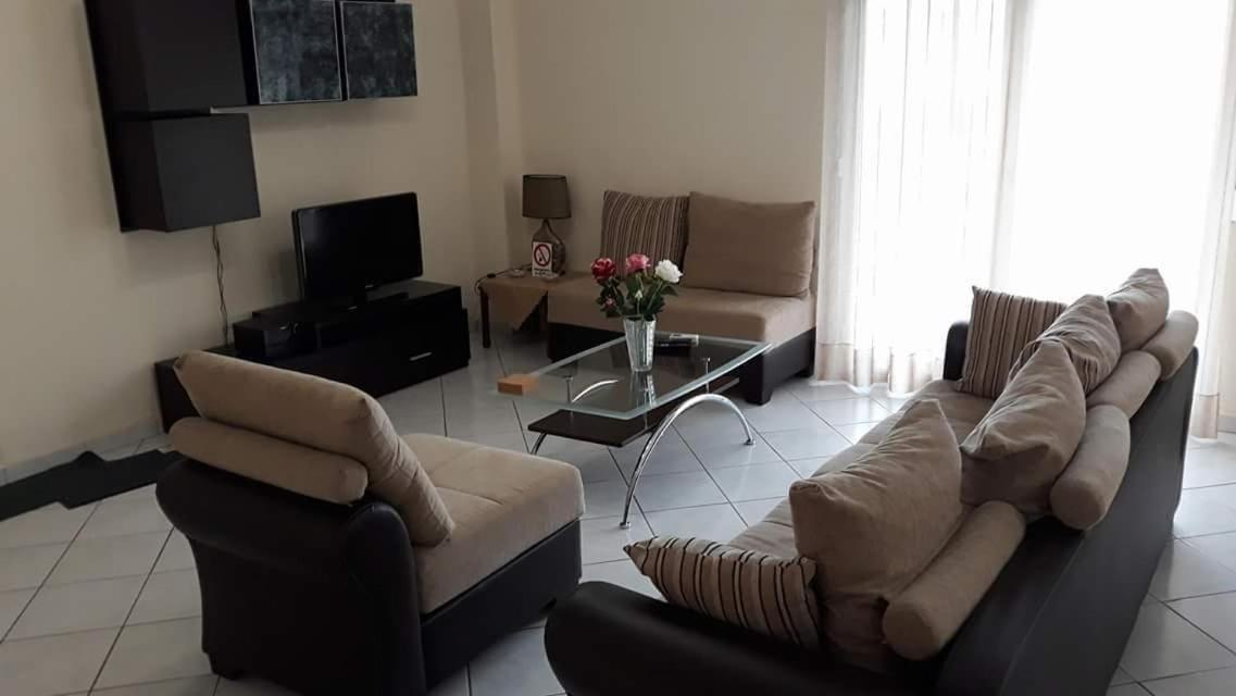 Stathoris Deluxe Apartment Néa Péramos المظهر الخارجي الصورة